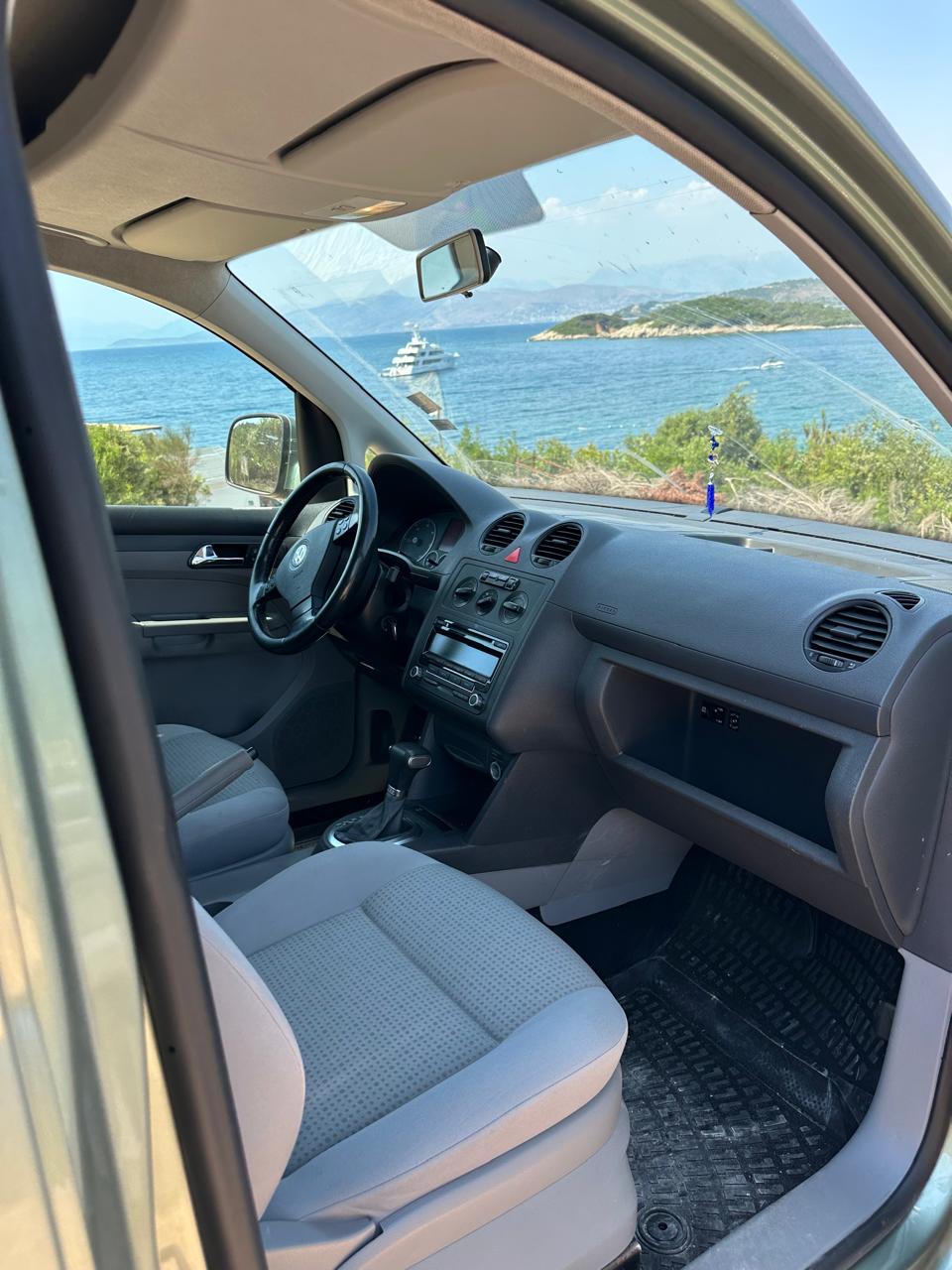 Volkswagen Caddy Maxi 6